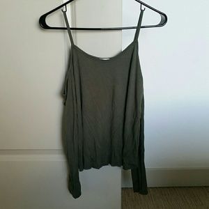 Cold shoulder long-sleeved shirt Size Small